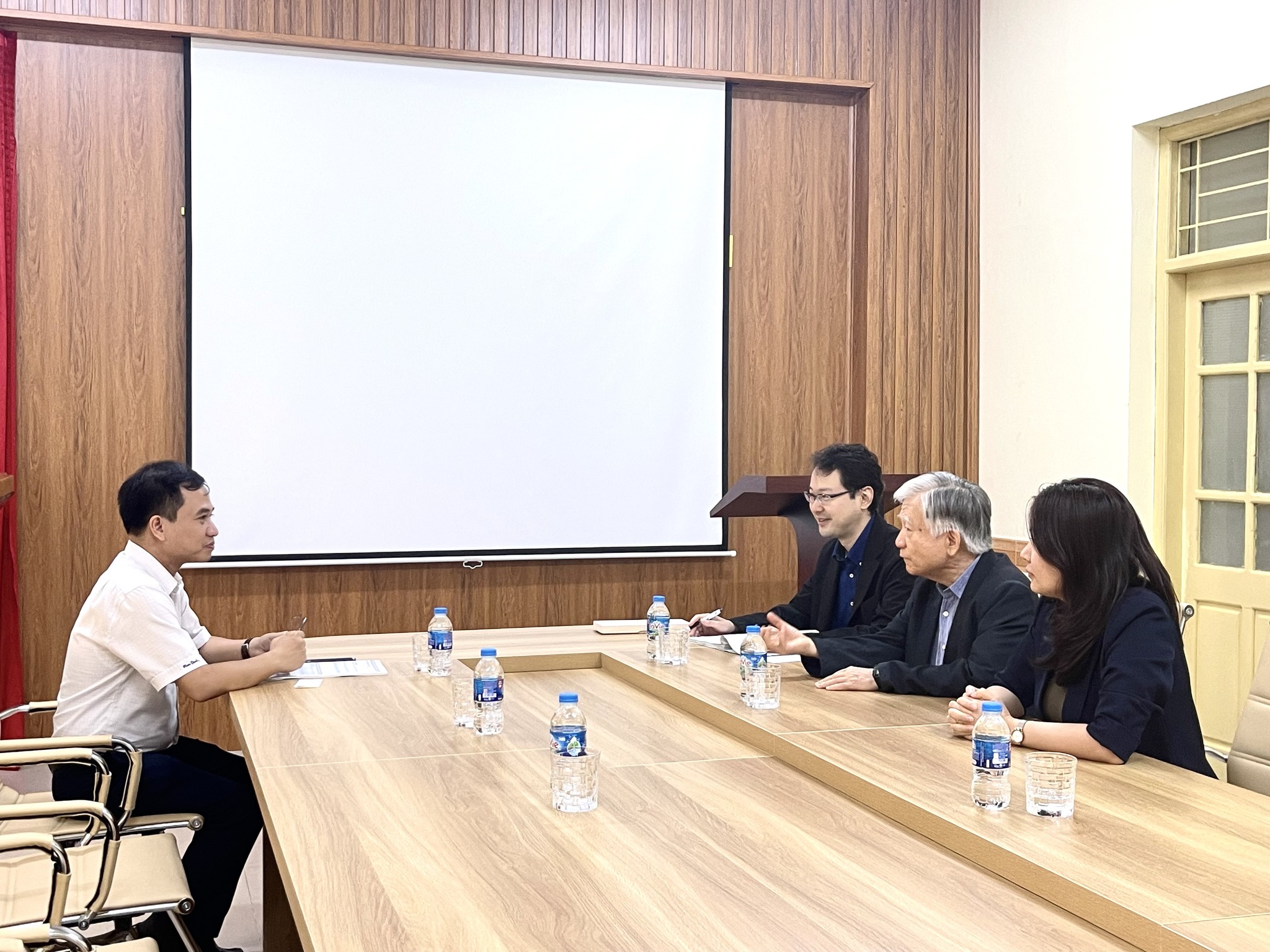 High School for Gifted Students, Hanoi National University of Education