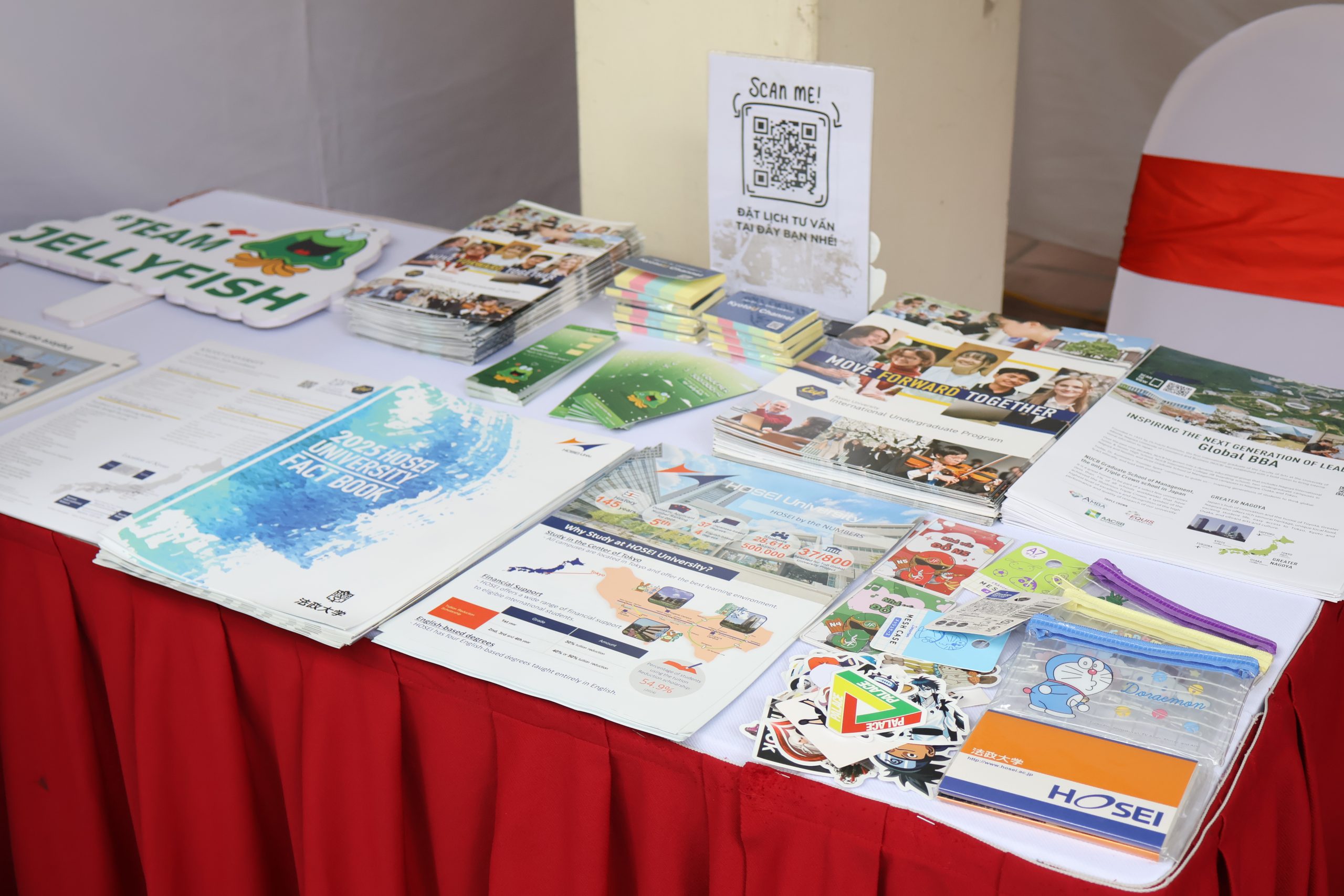 “University & Career Orientation Day” at Viet Duc High School